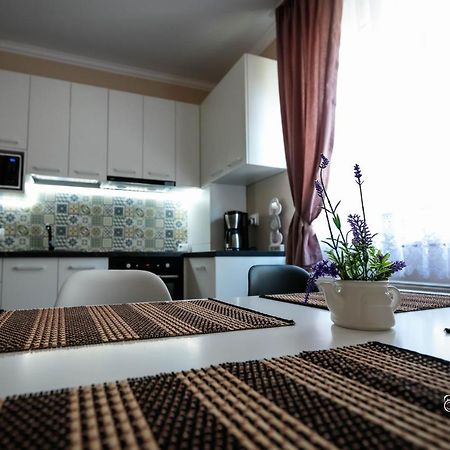 Tac Place Apartament Floreşti 外观 照片